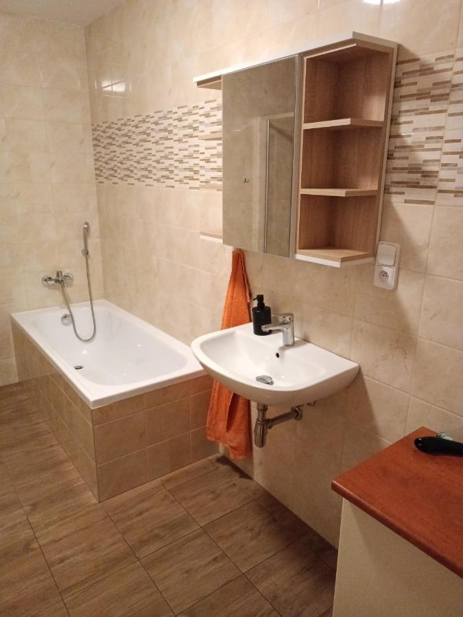 Apartman Stefanikova Злин Экстерьер фото